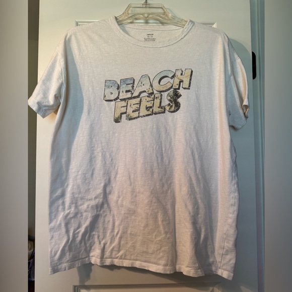 ✨AERIE TEE - Picture 1 of 6